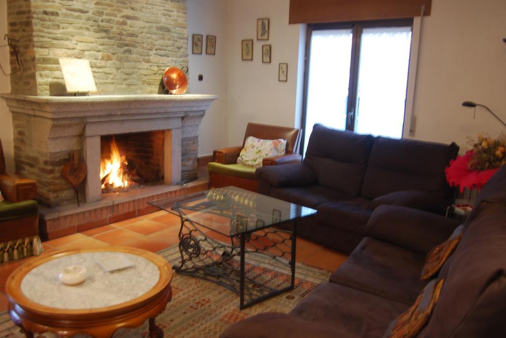 Casa Rural La Cuadraa Linares de Riofrío Стая снимка