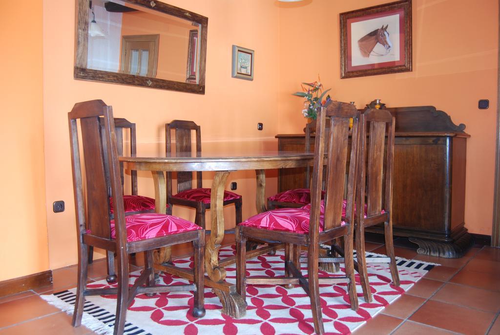 Casa Rural La Cuadraa Linares de Riofrío Екстериор снимка