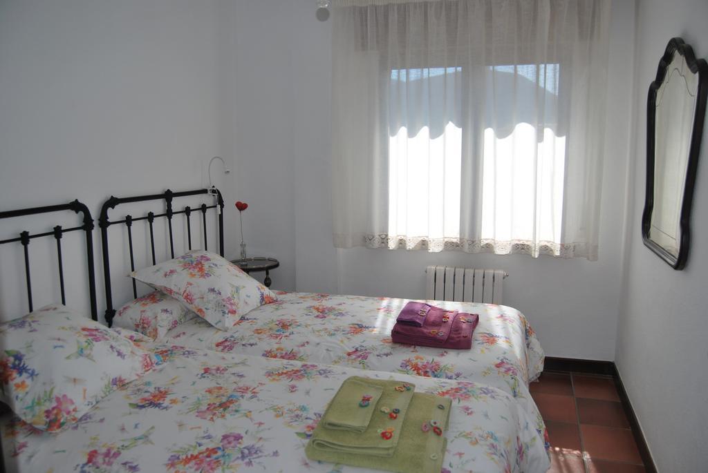 Casa Rural La Cuadraa Linares de Riofrío Екстериор снимка
